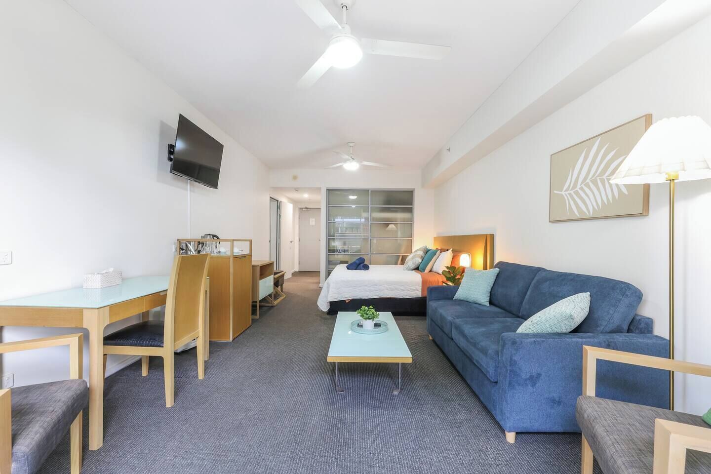 Darwin City Centre Apt | Pool & Gym | Free Parking By Tropical Bnb - Darwin