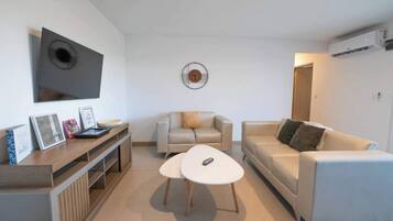 Televisión y oficina