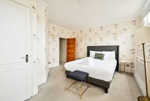 5 Schlafzimmer, kostenloses WLAN, Bettwäsche