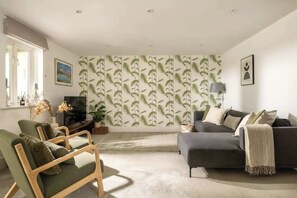 Télévision, chaîne hi-fi