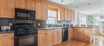 Luxury NY Retreat+Free Parking