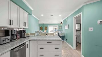 Coffee/tea maker, fridge, microwave, oven