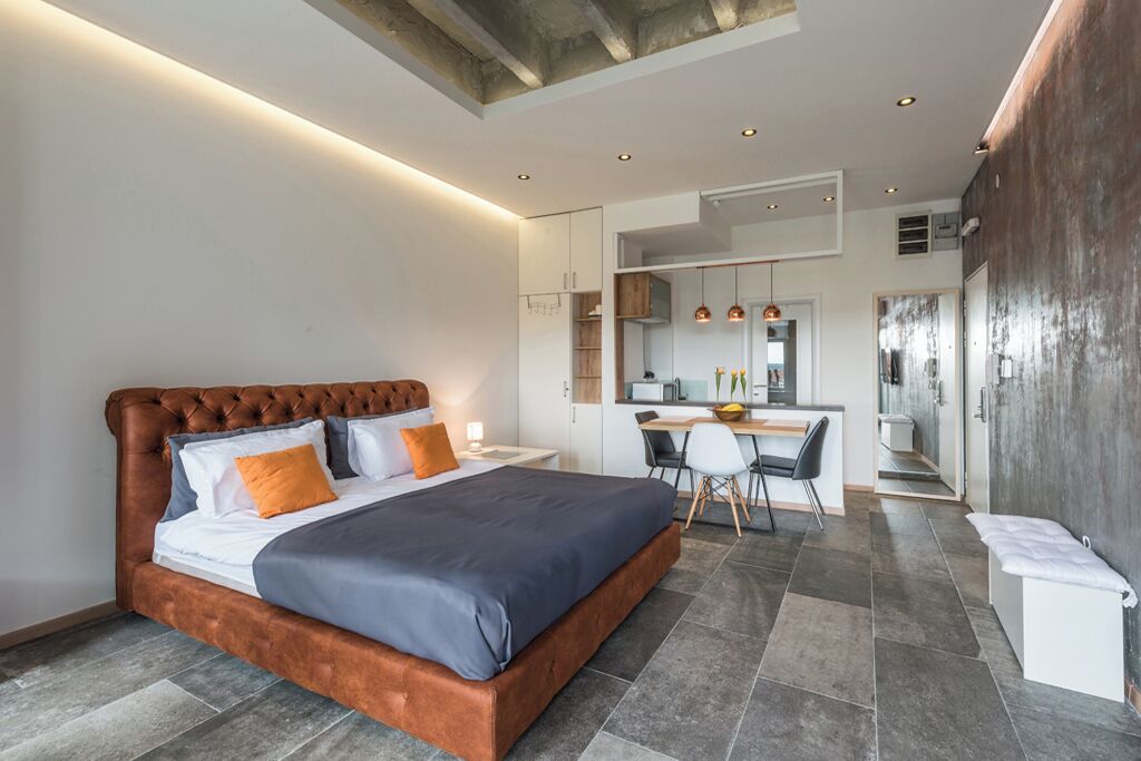 1 slaapkamer, een strijkplank/strijkijzer, wifi, beddengoed
