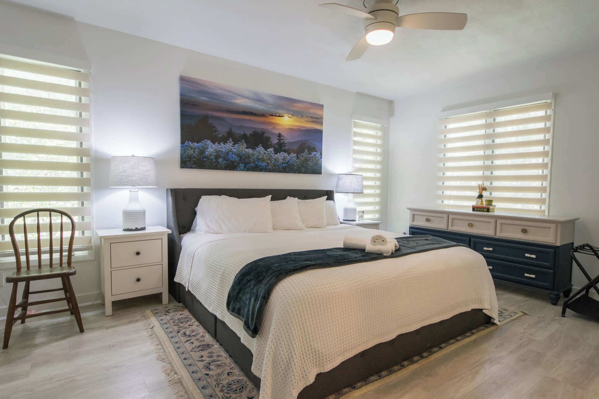 3 bedrooms, desk, iron/ironing board, WiFi