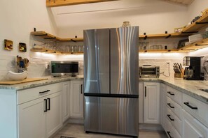 Fridge, microwave, oven, stovetop - Forest Getaway | Hot Tub + Fire Pit (Hendersonville)