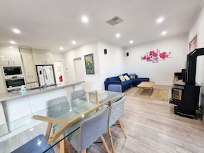 하우스 | 4 개의 침실, 인터넷