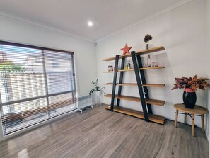 House | 4 bedrooms, Internet