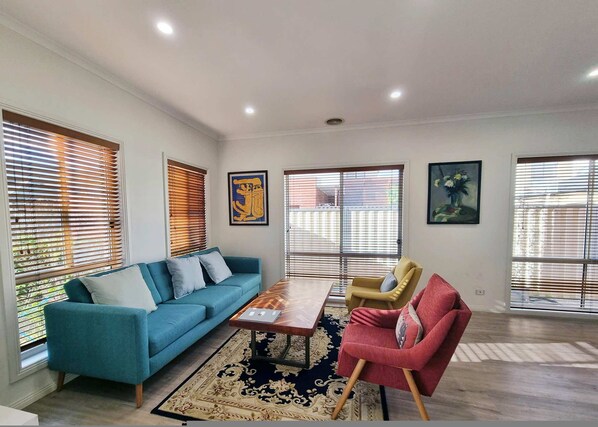 House | 4 bedrooms, Internet