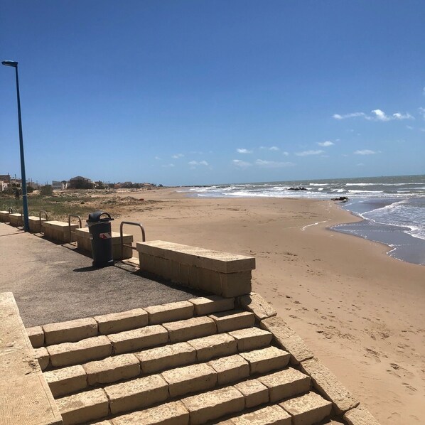 Beach nearby, beach towels