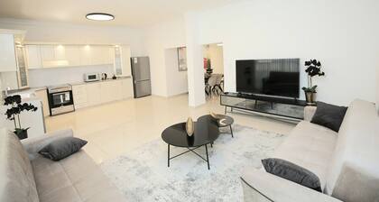 Elite City center apartment