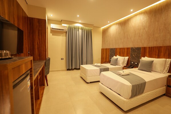 Deluxe Double or Twin Room, City View | In-room safe, free WiFi