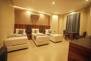 Comfort Triple Room, City View | In-room safe, free WiFi