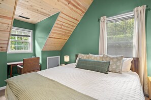 4 chambres, bureau, fer et planche à repasser, lit parapluie