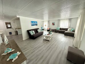 Smart TV, books - Stress Relief 3/2 W/Boat Ramp and Homeowner Park (Key Largo)