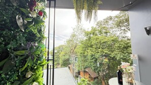 Apartment, 1 Bedroom, Balcony, Ocean View | Interior