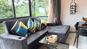 Appartement, 1 chambre, balcon, vue océan | Salle de séjour