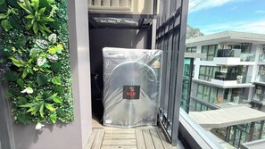 Apartment, 1 Bedroom, Balcony, Ocean View | Property grounds
