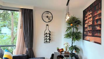 Appartement, 1 chambre, balcon, vue océan | Salle de séjour