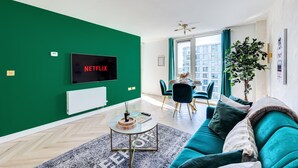 Living area - Vibrant Hub Apartment • City Centre • Balcony • Free Parking • Yoko Property (Milton Keynes)