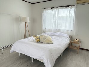3 dormitorios, tabla de planchar con plancha, wifi y ropa de cama