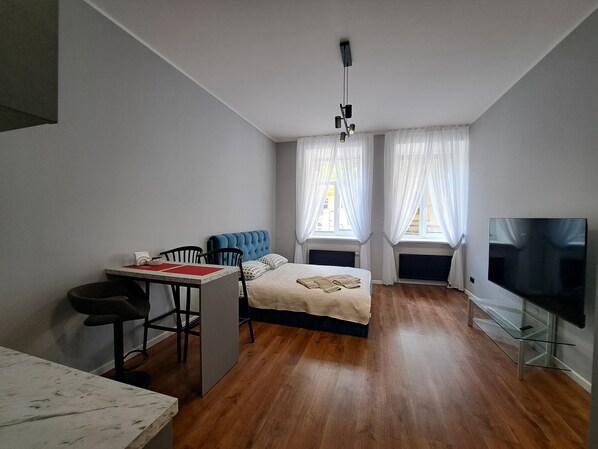 1 habitación, wifi y ropa de cama