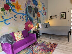 1 slaapkamer, een strijkplank/strijkijzer, gratis wifi, beddengoed