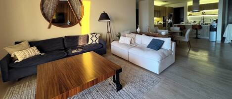 Smart TV, monitor de computadora y impresora