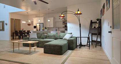 Summit Nocturne – Where Nightlife Meets Retreat