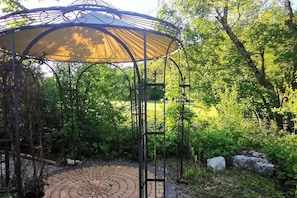 Enceinte de lâhĂ©bergement