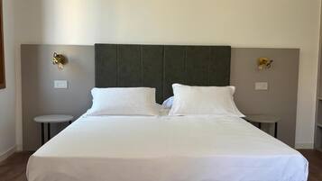 In-room safe, free WiFi