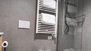 Comfort Double or Twin Room, City View | Bathroom | Slippers