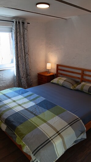 1 dormitori, wifi gratuïta i roba de llit 