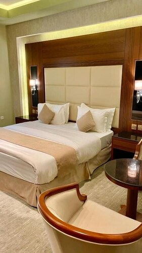 Neroz Inn Furnished Apartments