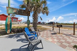 Property grounds - Bombora Suites | Pelican & Flamingo Escape | Steps to The Beach & Restaurants (Flagler Beach)