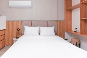 Desk, iron/ironing board, travel crib, WiFi