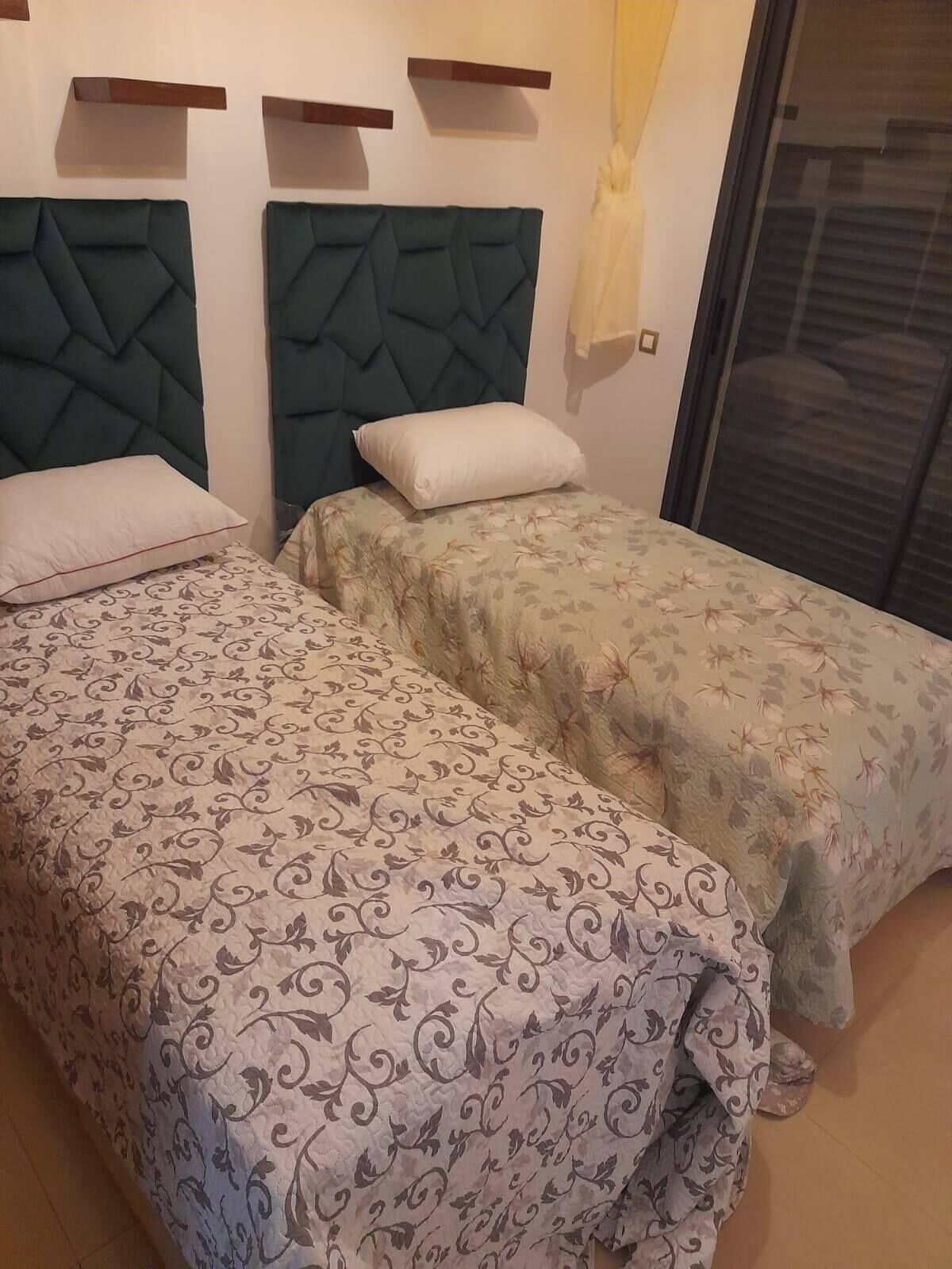 2 室のベッドルーム、アイロン / アイロン台、WiFi、ベッドシーツ