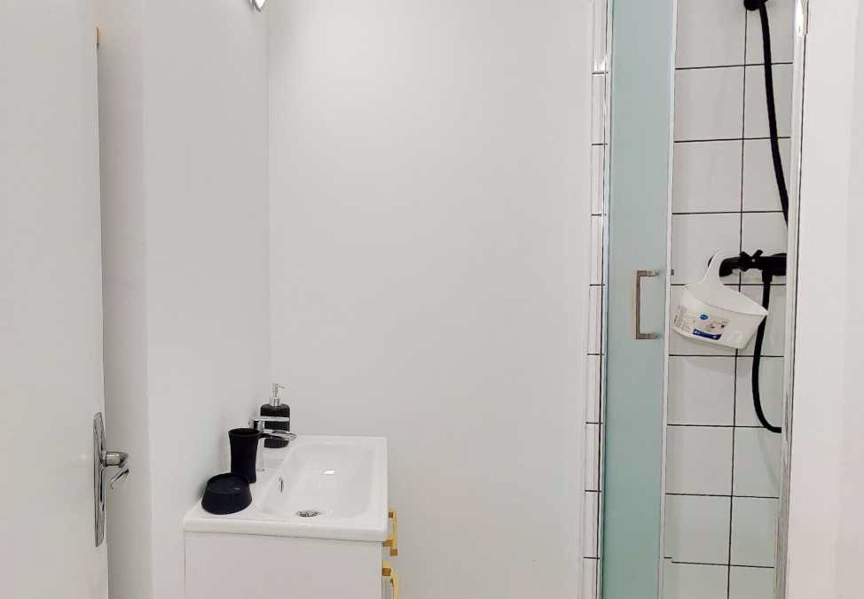 Apartment | Bathroom