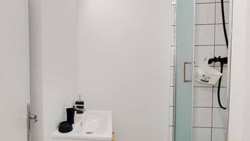 Apartment | Bathroom