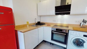 Apartment | Private kitchen - Private Room in a Shared Flat - Villeurbanne (Villeurbanne)