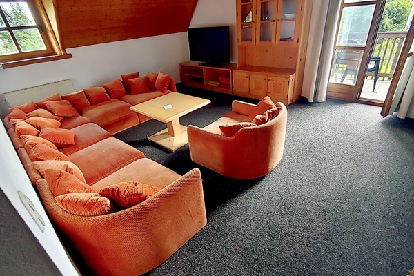 Wohnung 4 Wohnzimmer 2