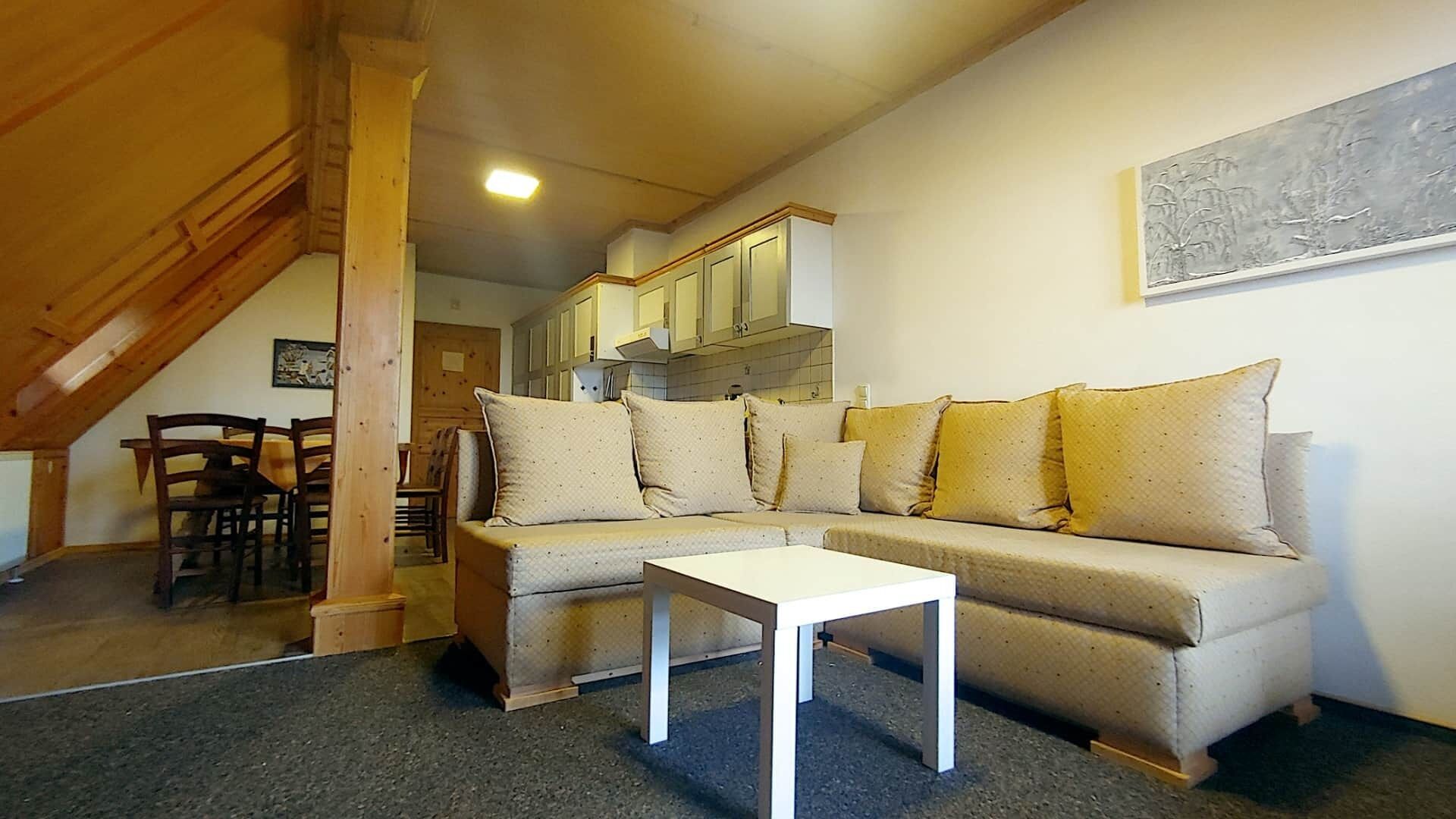 Wohnung 8+9 Wohnraum 4