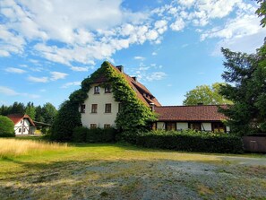 Exterior - Holiday apartment "Goethefelsen" – 2-4 Guests (Warmensteinach)