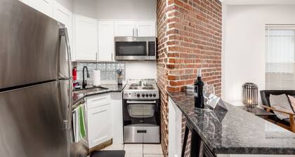 Charming 2-bedroom apartment in heart of walkable German Village