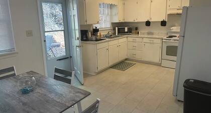 Fabulous townhome with outdoor space and greenway access in charming Wasena.