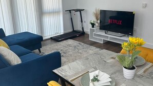 Unclassified image, 4 of 20, button - London Luxe Apartment With 3 Bedrooms (London)