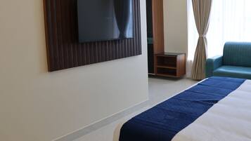 Luxury Suite | Egyptian cotton sheets, premium bedding, down duvets, pillow-top beds