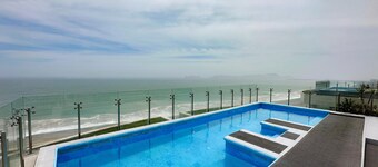 Dpto. exclusivo en S. Miguel con Piscina