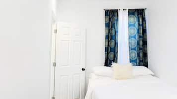 2 bedrooms, desk, iron/ironing board, free WiFi