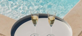 At 6 km from the sea villa with large pool and large green spaces Ideal for families