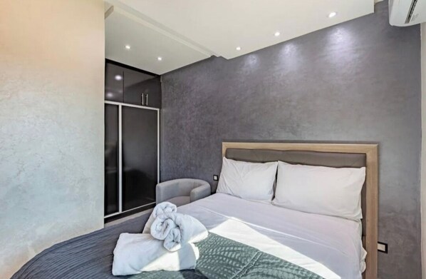 1 habitación, caja de seguridad en la habitación y wifi gratis 